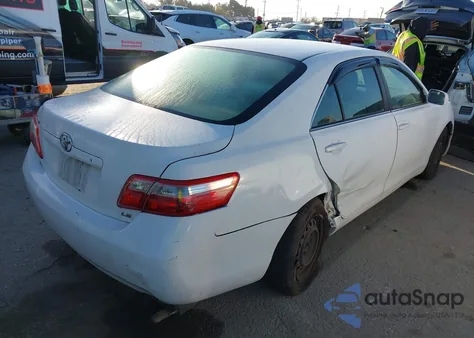 2009 Toyota Camry Le z USA, uszkodzony, nr VIN 4T4BE46K79R087834
